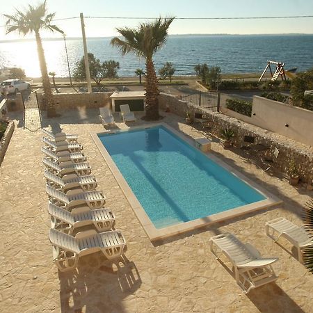 Sea View Apartments Nina فرسي المظهر الخارجي الصورة