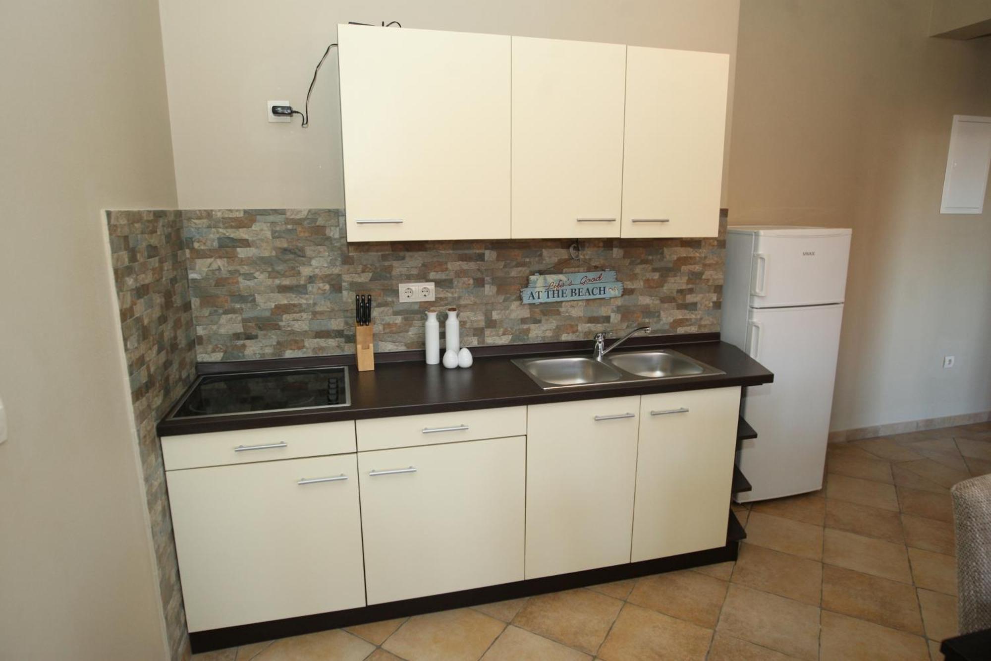 Sea View Apartments Nina فرسي المظهر الخارجي الصورة