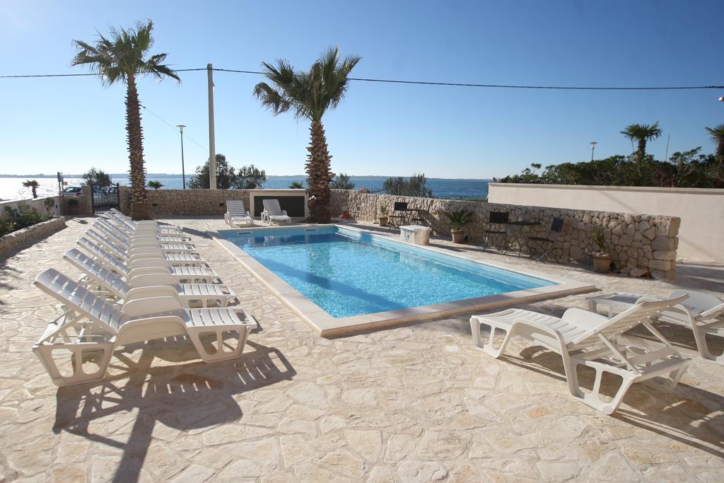Sea View Apartments Nina فرسي المظهر الخارجي الصورة