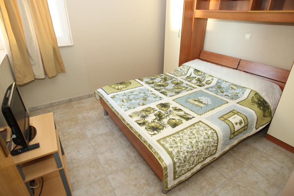 Sea View Apartments Nina فرسي الغرفة الصورة