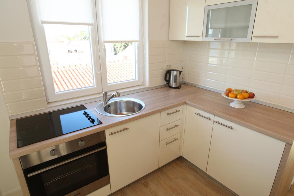 Sea View Apartments Nina فرسي المظهر الخارجي الصورة