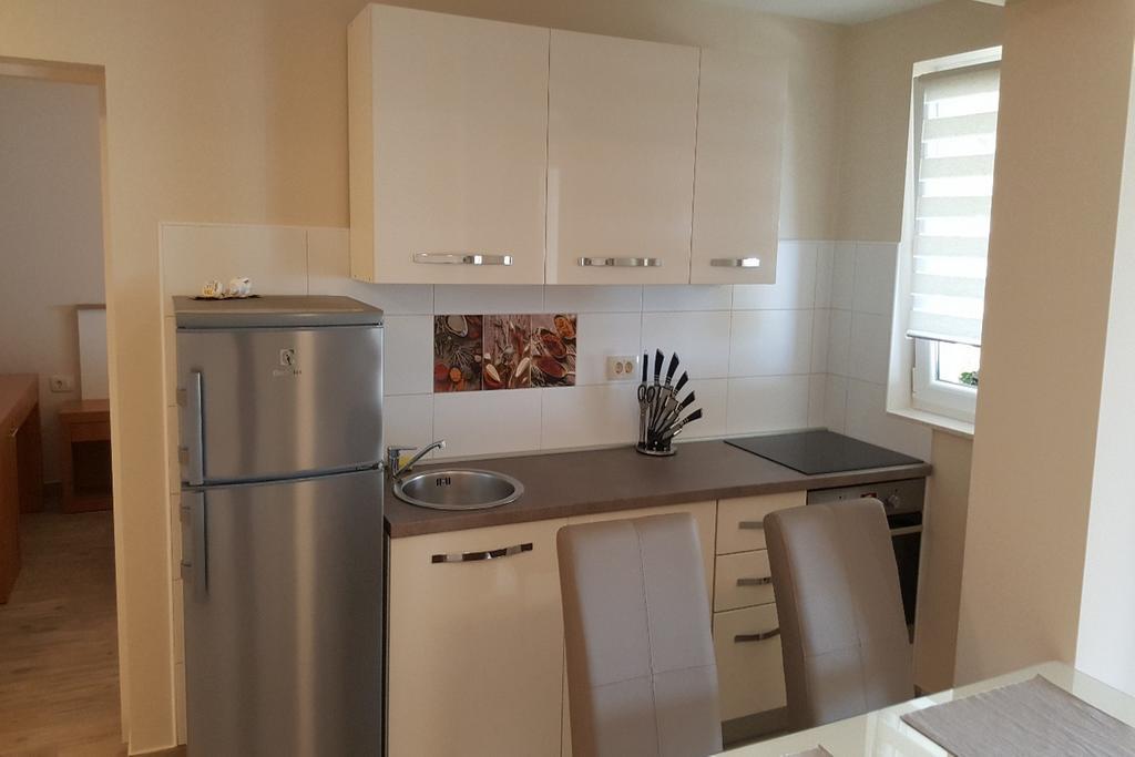 Sea View Apartments Nina فرسي المظهر الخارجي الصورة